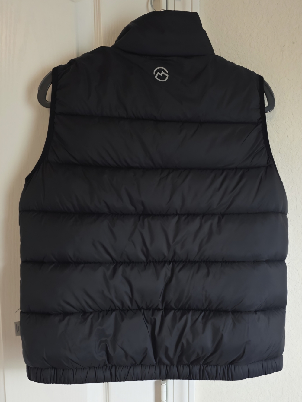 Magellan Outdoors Black Quilted Puffer Vest - Picture 2 of 3
